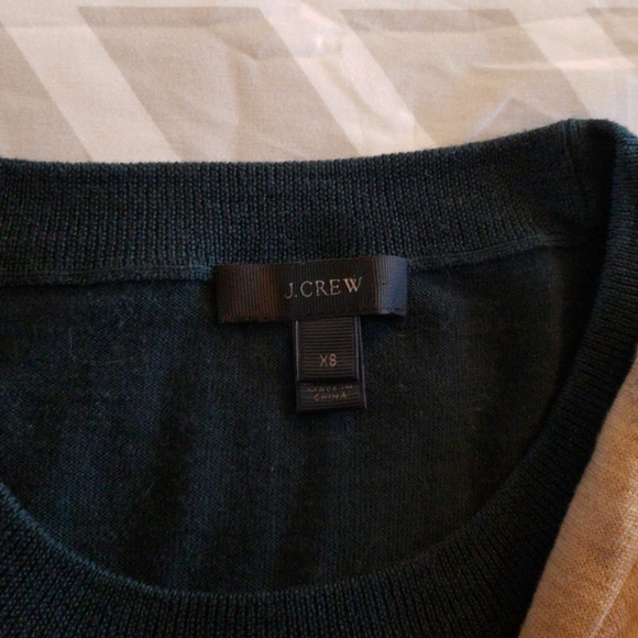 Sweater - Picture 2 of 3